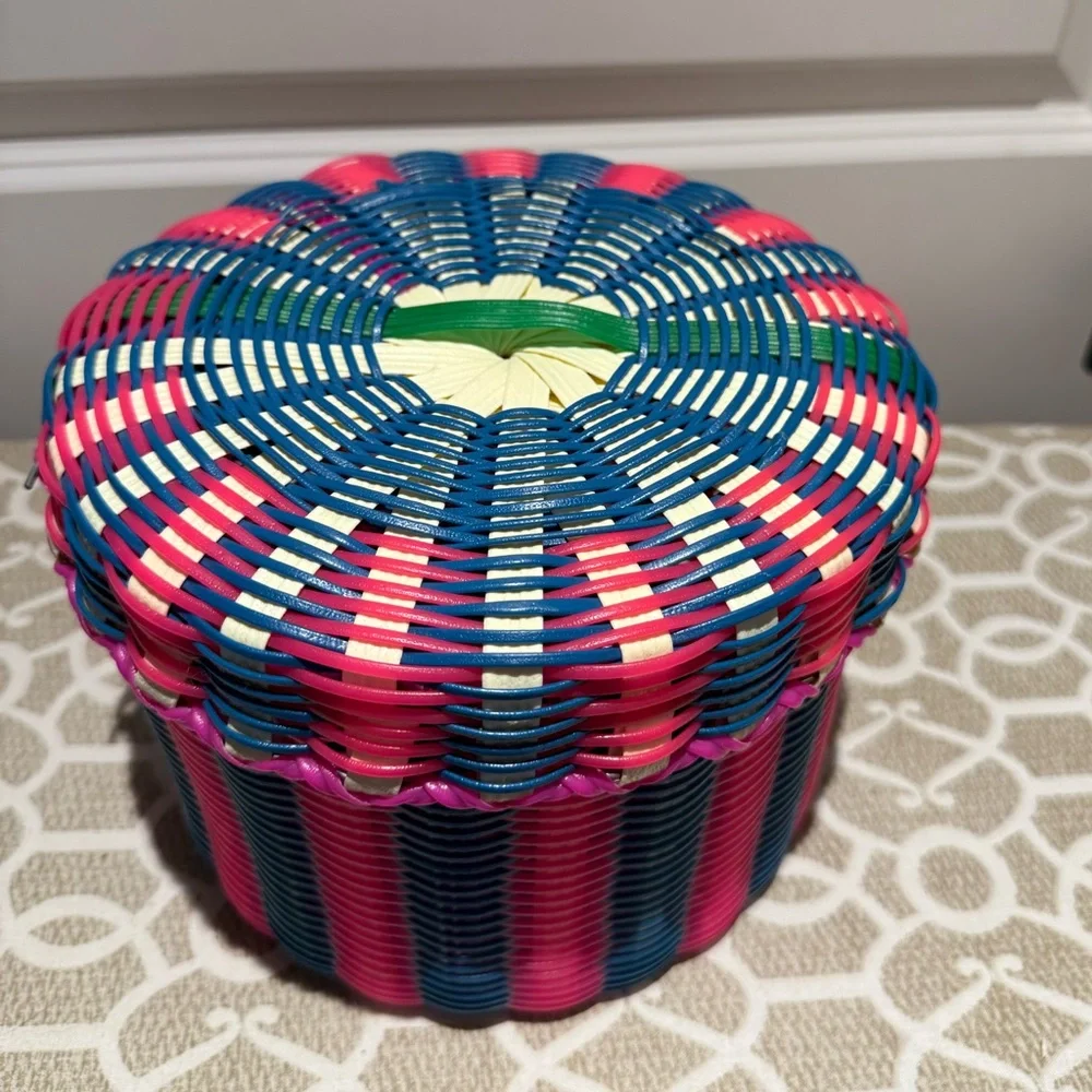 Plastic woven basket round 'catch all' with lid ~ multicolor stripes